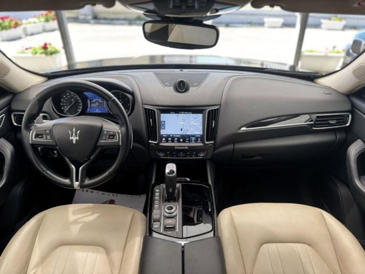 Maserati Levante Levante V6 Diesel AWD Granlusso (8)