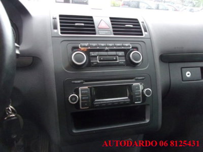 Volkswagen Touran 1.6 TDI Comfortline (16)