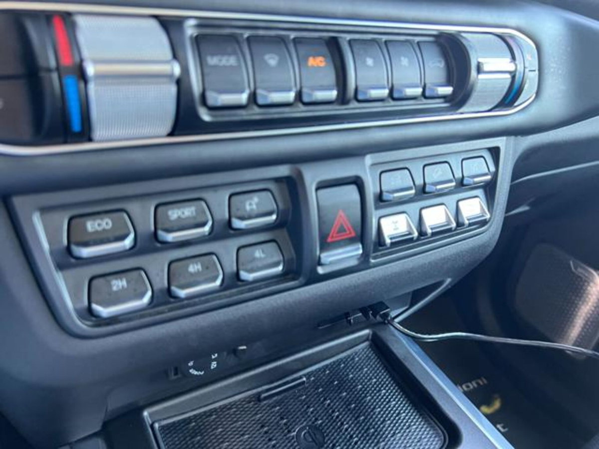 Emc 212 212 2.0 tgdi Officer 4wd 8at (20)