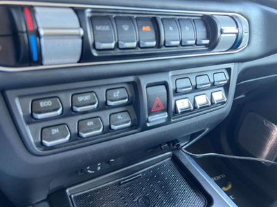 Emc 212 212 2.0 tgdi Officer 4wd 8at (20)