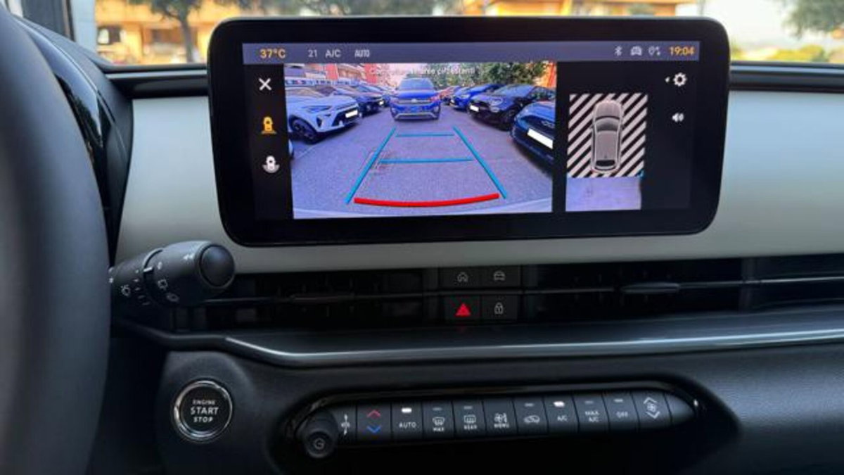 Fiat 600 1.2 hybrid La Prima 110cv auto (11)