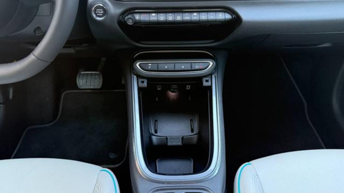 Fiat 600 1.2 hybrid La Prima 110cv auto (12)