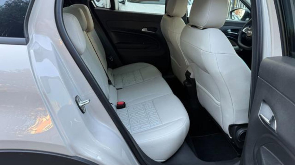 Fiat 600 1.2 hybrid La Prima 110cv auto (16)