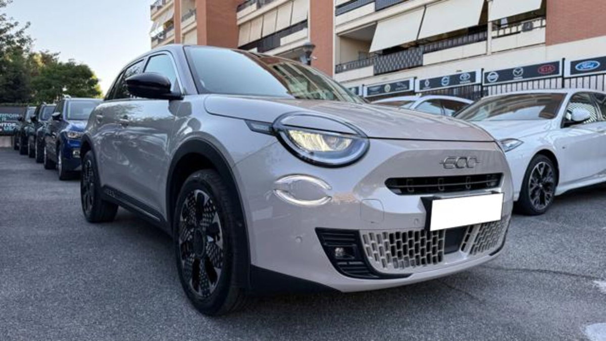 Fiat 600 1.2 hybrid La Prima 110cv auto (2)