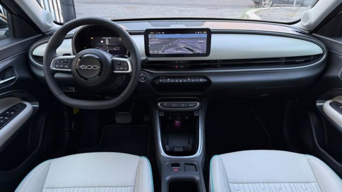 Fiat 600 1.2 hybrid La Prima 110cv auto (5)