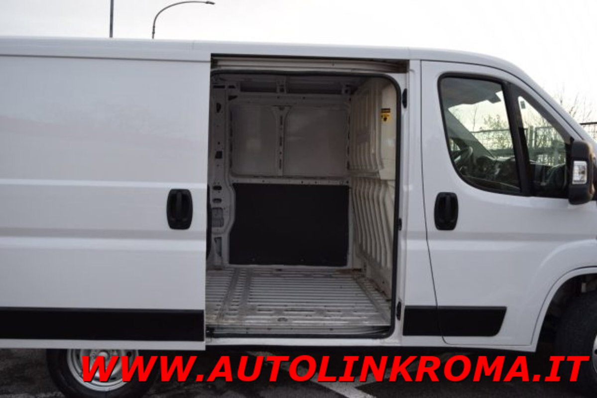 Peugeot Boxer Furgone 330 2.2 BlueHDi 140 S&S PC-TN Furgone Premium (7)