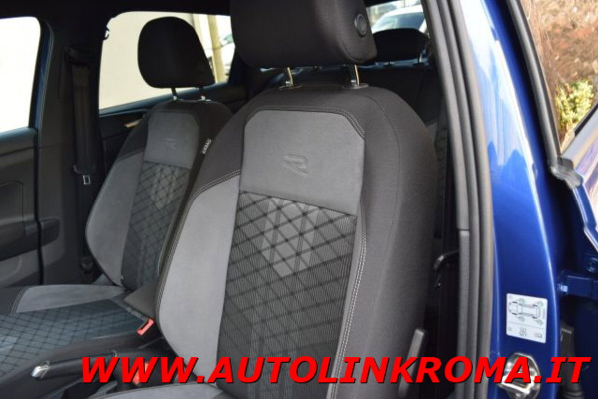 Volkswagen Taigo 1.0 TSI 110 CV DSG R-Line (10)