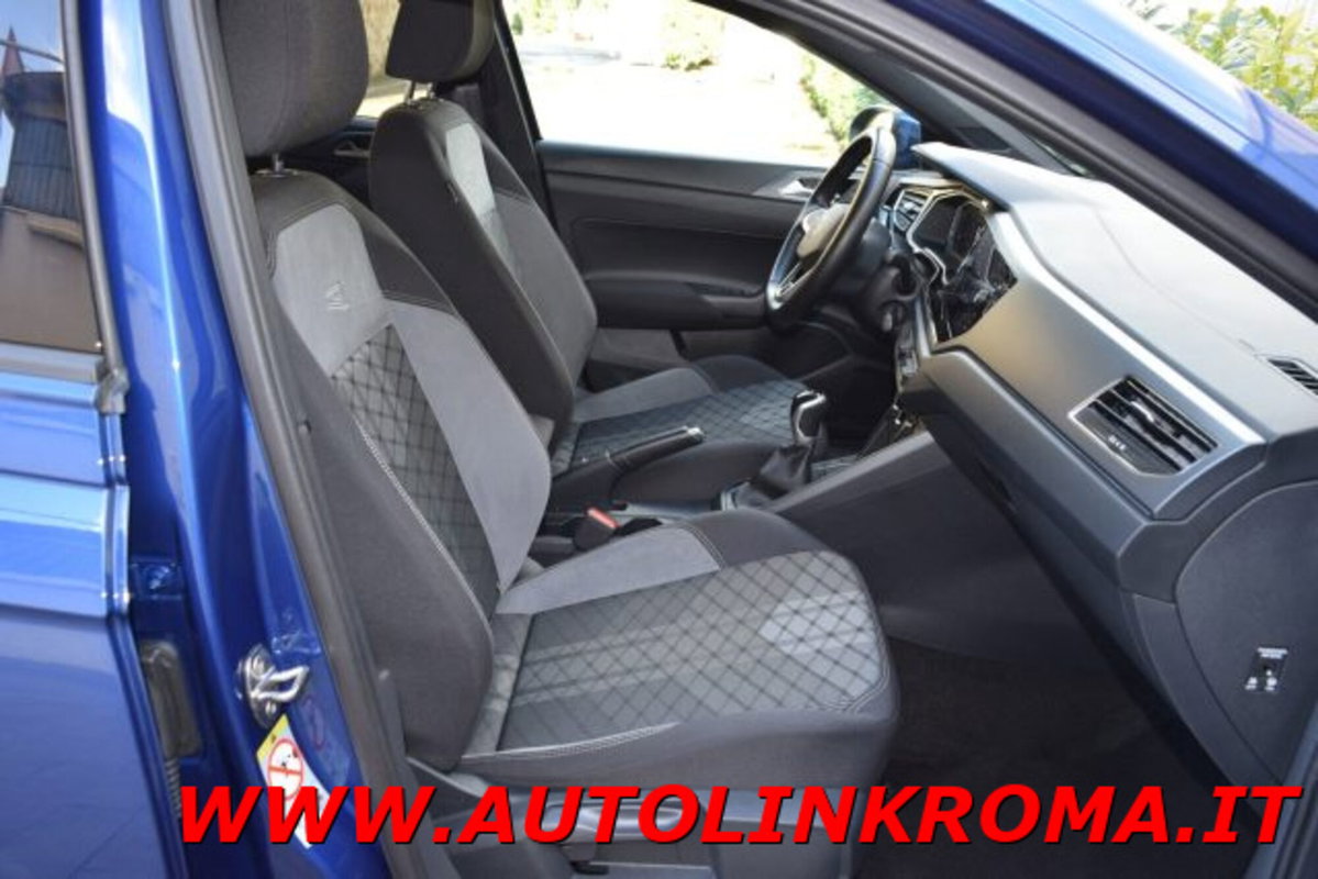 Volkswagen Taigo 1.0 TSI 110 CV DSG R-Line (11)