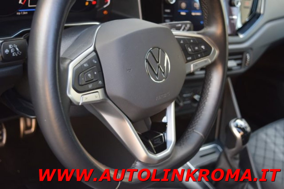 Volkswagen Taigo 1.0 TSI 110 CV DSG R-Line (20)