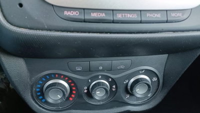 Alfa Romeo MiTo 1.4 T GPL Super (12)