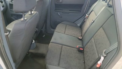 Mitsubishi Colt 1.1 12V 5p. GPL Inform (13)