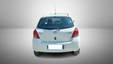 Toyota Yaris 1.0 5 porte (9)