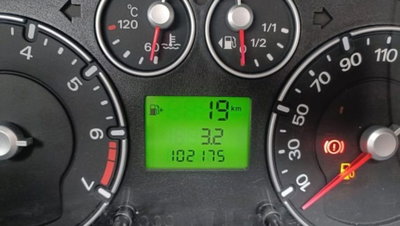 Ford Fusion 1.4 16V 5p. (12)