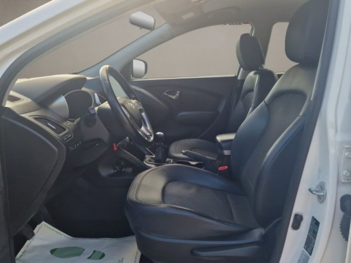 Hyundai ix35 2.0 CRDi 2WD Comfort (9)