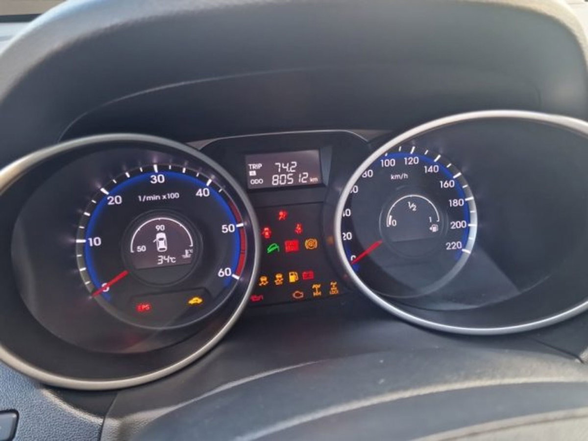 Hyundai ix35 2.0 CRDi 2WD Comfort (11)