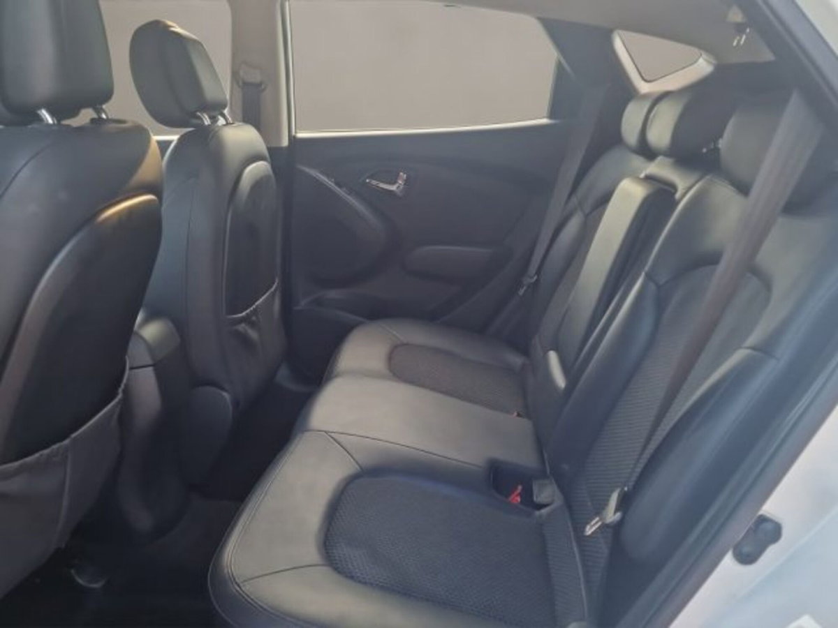 Hyundai ix35 2.0 CRDi 2WD Comfort (13)