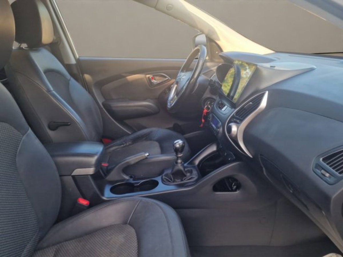 Hyundai ix35 2.0 CRDi 2WD Comfort (18)