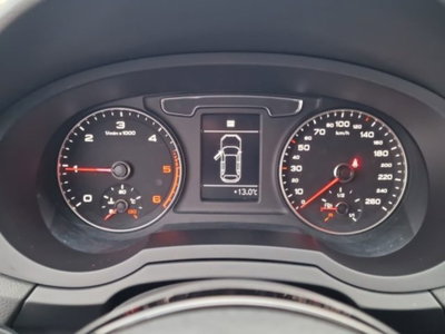 Audi Q3 2.0 TDI 120 CV Sport (11)