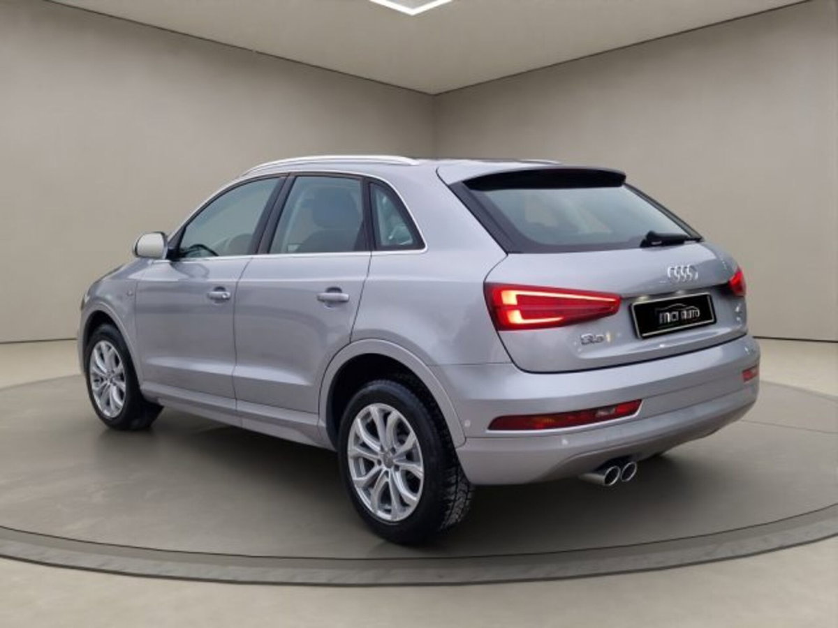 Audi Q3 2.0 TDI 120 CV Sport (3)