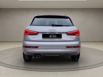 Audi Q3 2.0 TDI 120 CV Sport (4)