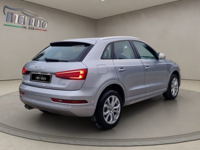 Audi Q3 2.0 TDI 120 CV Sport (5)