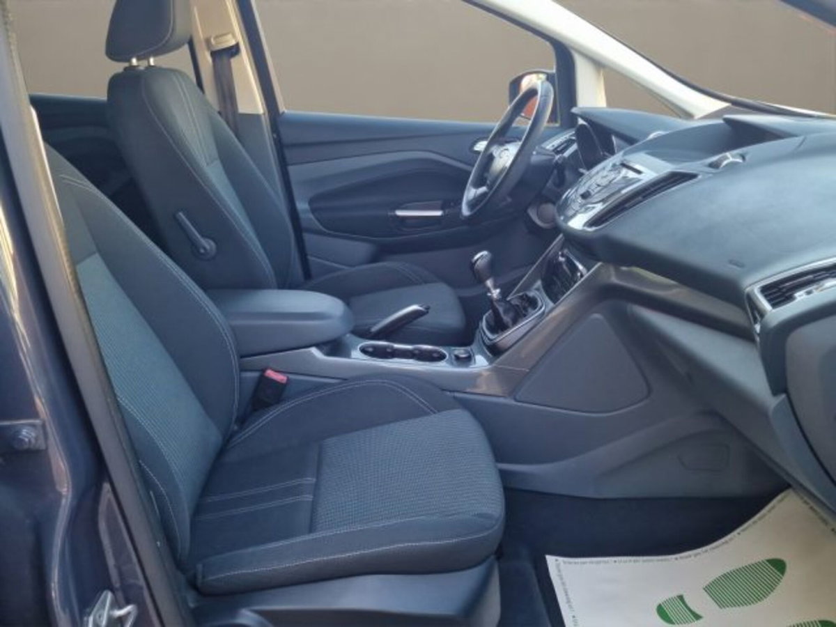 Ford C-Max 1.6 TDCi 115CV Titanium (18)