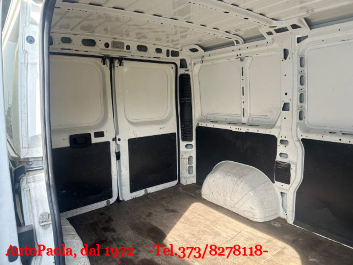 Peugeot Boxer Furgone 330 2.2 BlueHDi 140 S&S PC-TN Furgone Premium (10)