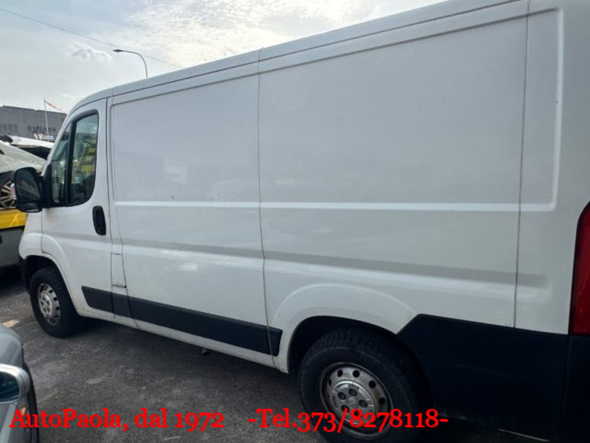 Peugeot Boxer Furgone 330 2.2 BlueHDi 140 S&S PC-TN Furgone Premium (4)