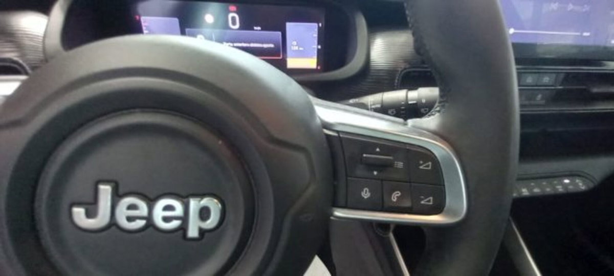 Jeep Avenger 1.2 turbo Altitude fwd 100cv (13)