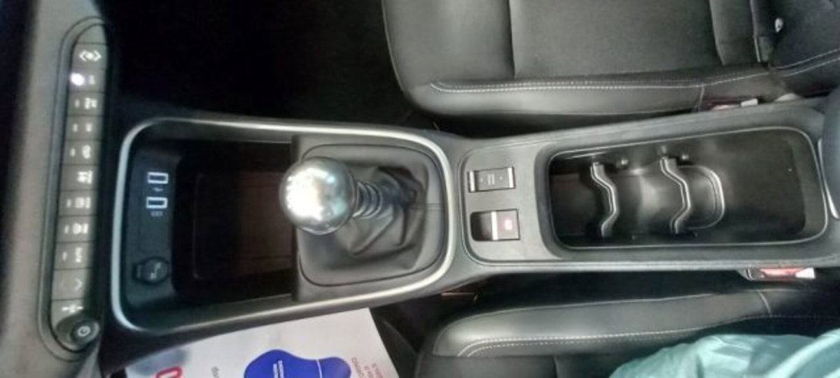 Jeep Avenger 1.2 turbo Altitude fwd 100cv (16)
