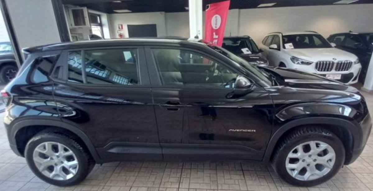 Jeep Avenger 1.2 turbo Altitude fwd 100cv (2)