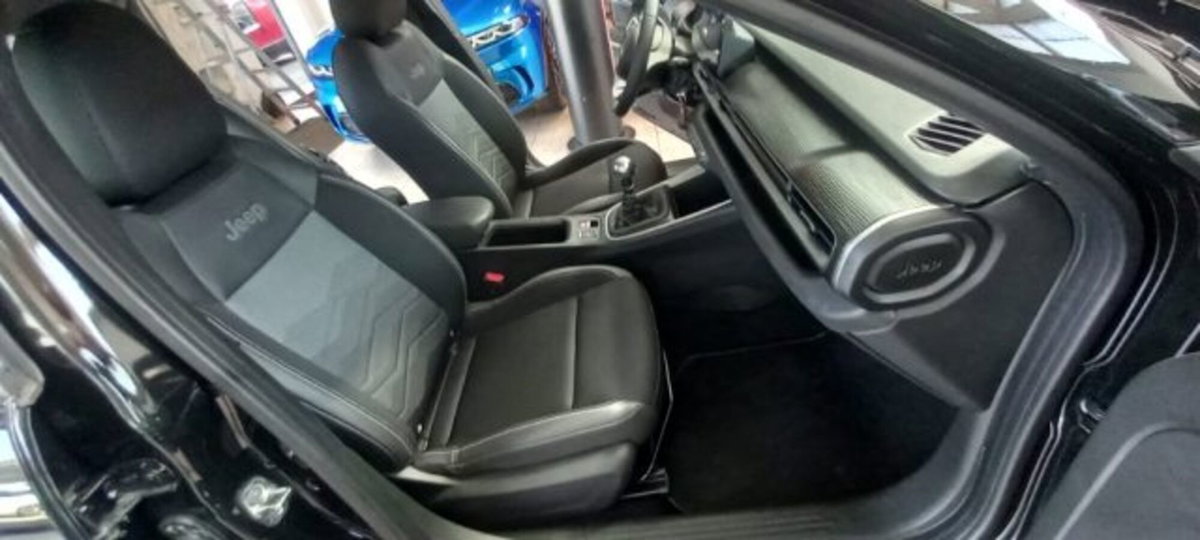 Jeep Avenger 1.2 turbo Altitude fwd 100cv (7)