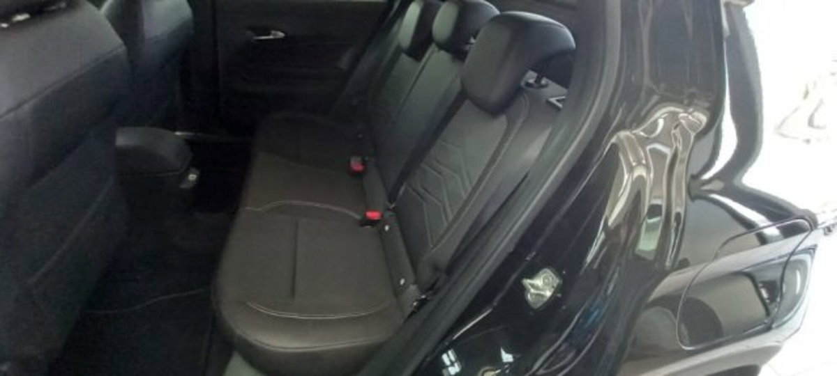 Jeep Avenger 1.2 turbo Altitude fwd 100cv (8)