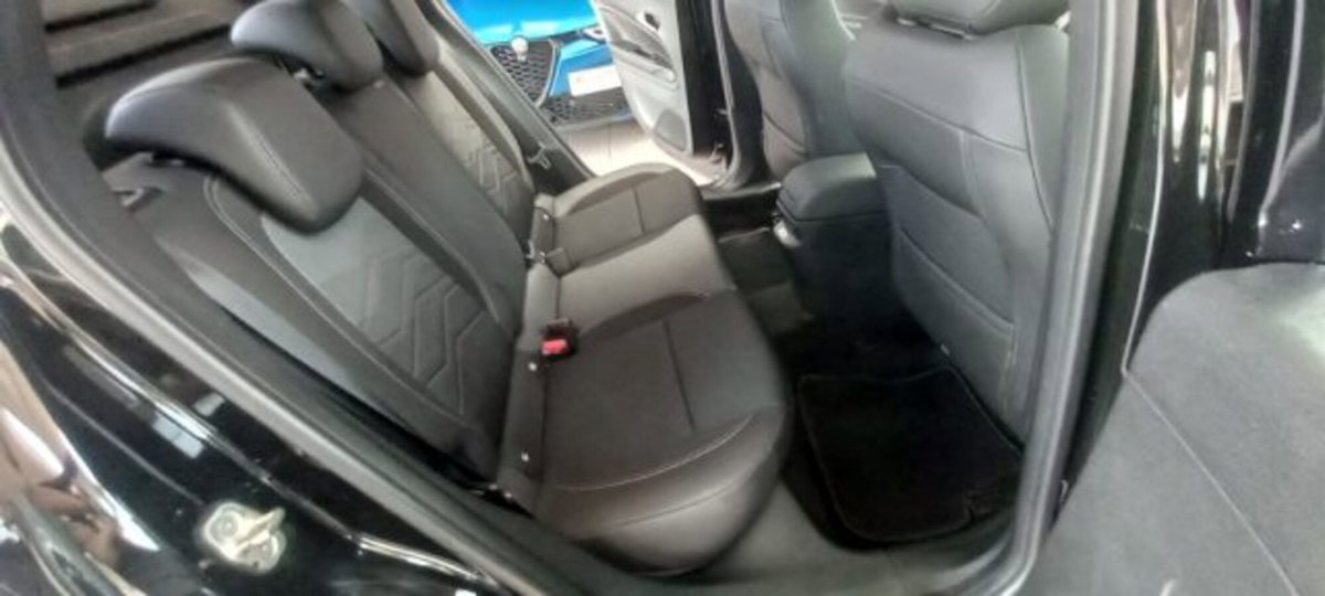 Jeep Avenger 1.2 turbo Altitude fwd 100cv (9)