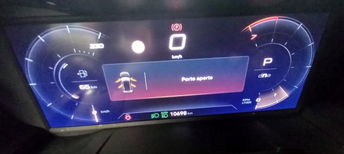 Alfa Romeo Junior 1.2 ibrida 145cv edct6 (13)