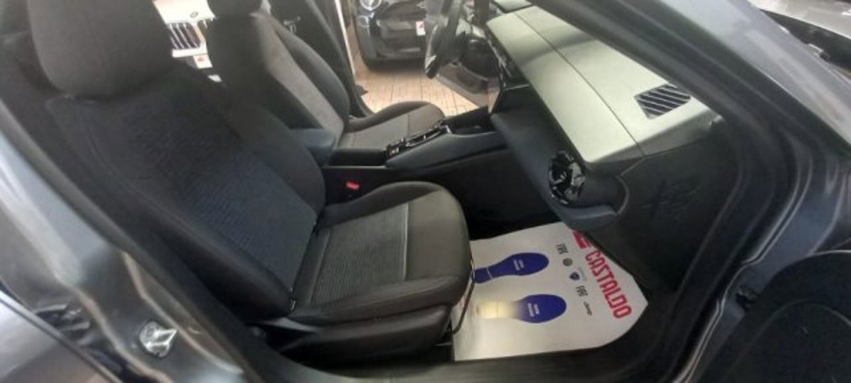 Alfa Romeo Junior 1.2 ibrida 145cv edct6 (7)