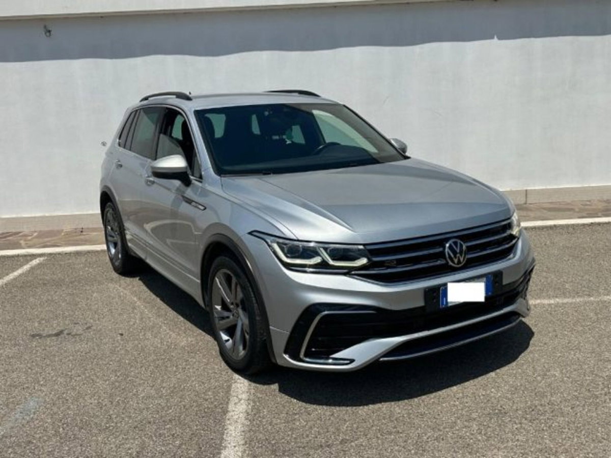 Volkswagen Tiguan 2.0 TDI 150 CV SCR DSG 4MOTION R-Line (3)