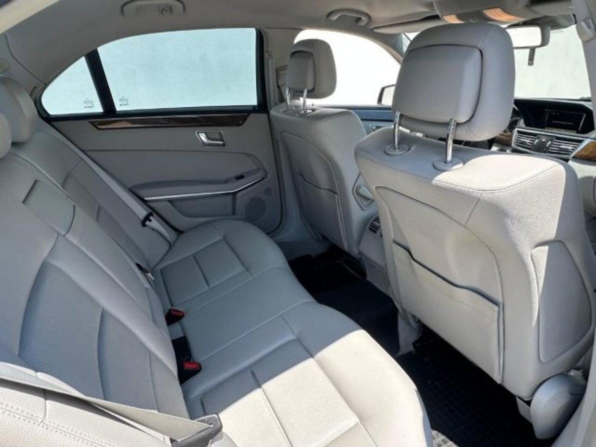 Mercedes-Benz Classe E 200 Executive (7)