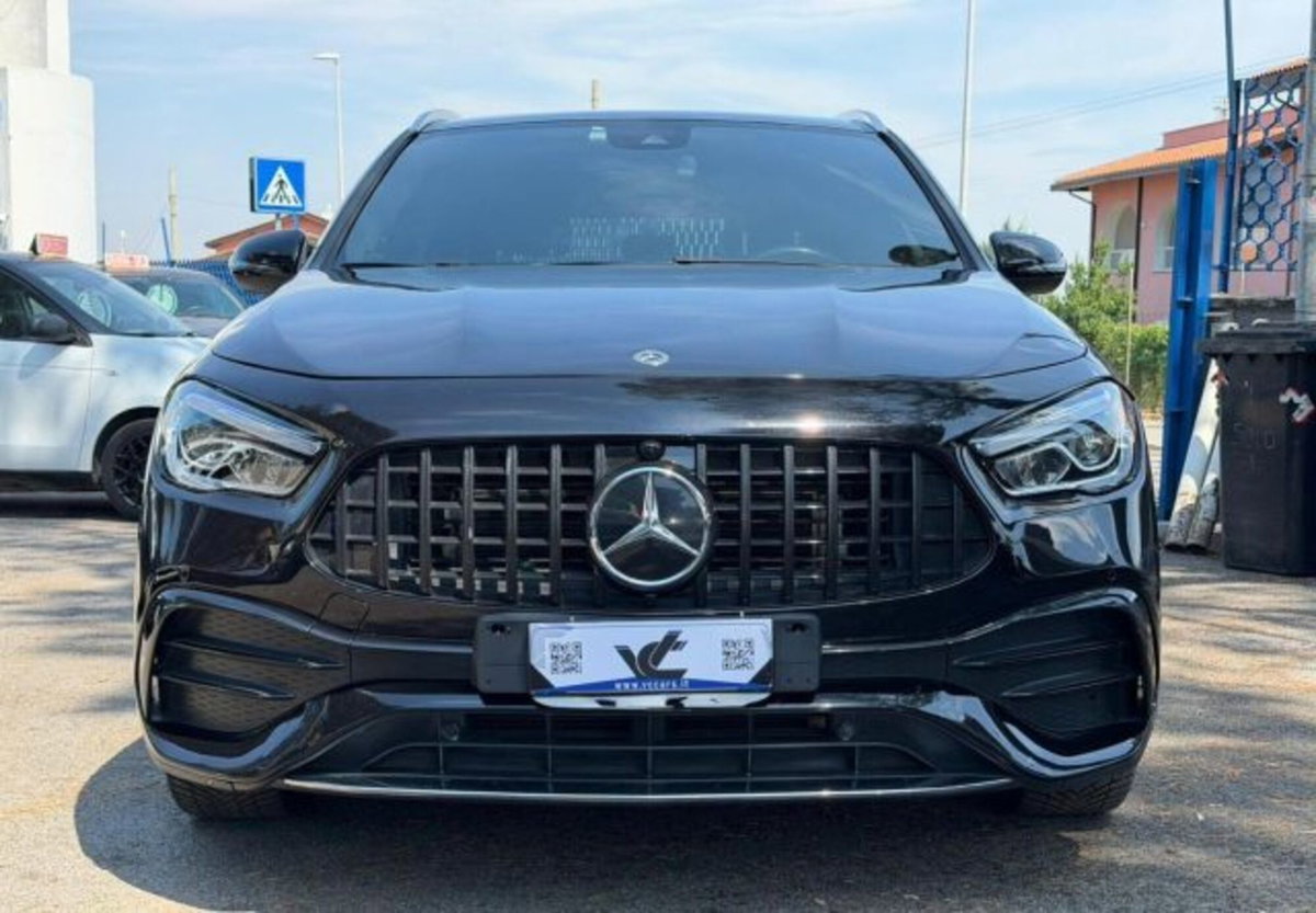 Mercedes-Benz GLA SUV 220 d Automatic 4Matic Premium (2)