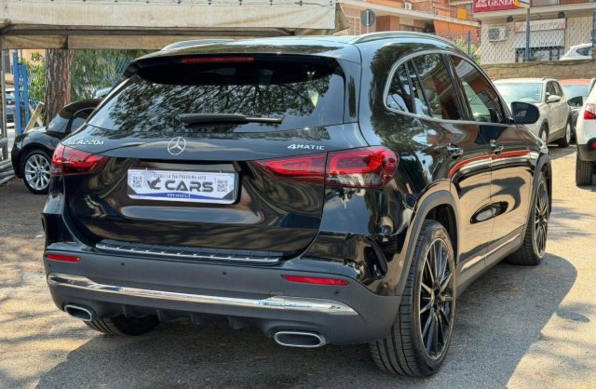 Mercedes-Benz GLA SUV 220 d Automatic 4Matic Premium (4)