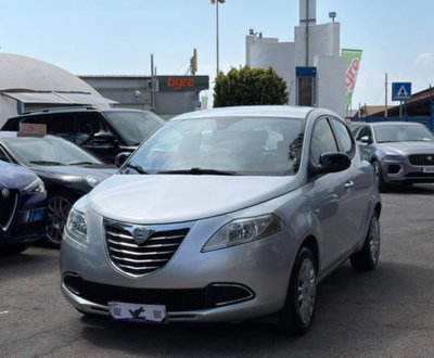 Lancia Ypsilon 1.2 69 CV 5 porte Silver usata