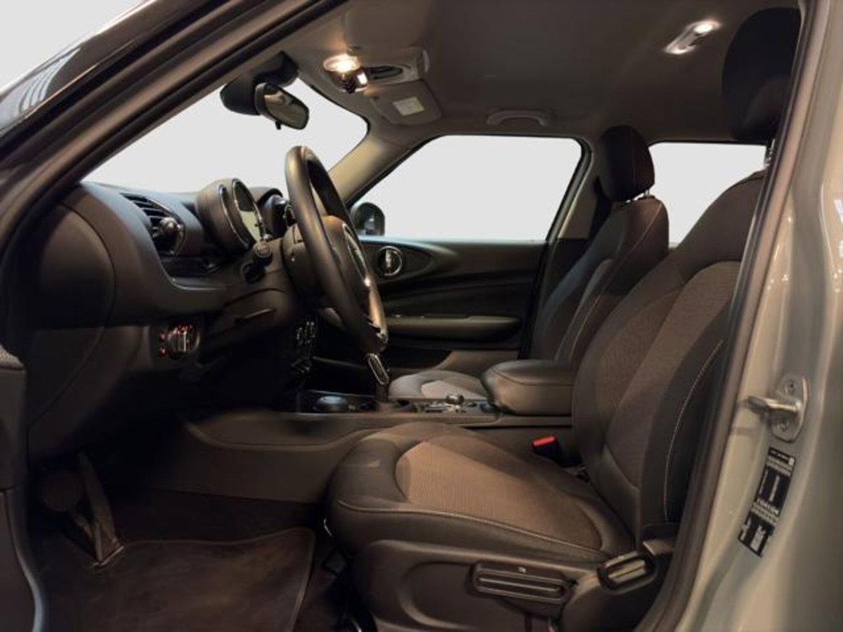MINI Mini Clubman 2.0 Cooper D Mayfair Edition Clubman (9)