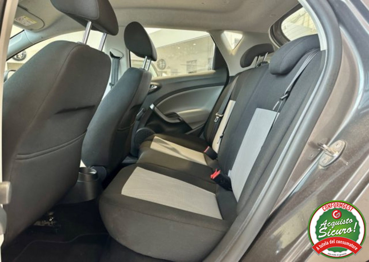 SEAT Ibiza 1.2 70 CV 5 porte Business (18)