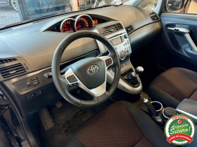 Toyota Verso 2.0 D Luxury Pack 7 posti (6)