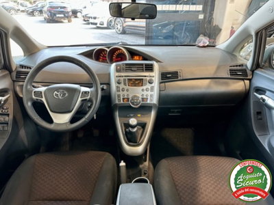 Toyota Verso 2.0 D Luxury Pack 7 posti (9)