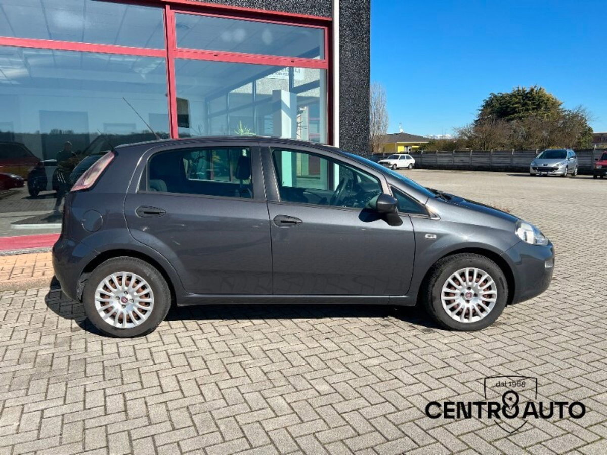 Fiat Punto 1.3 MJT II 75 CV 5 porte Street (3)
