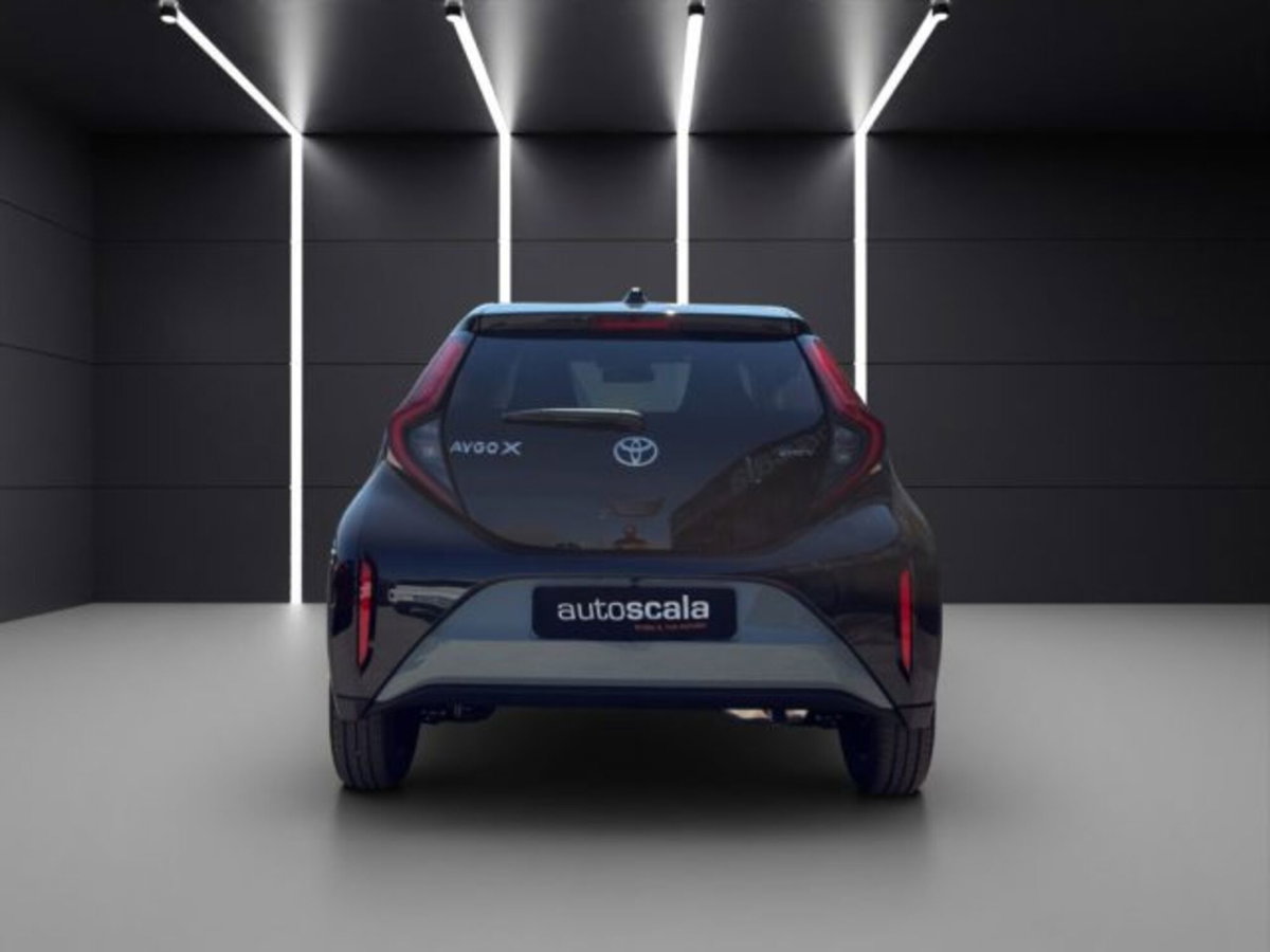 Toyota Aygo X 1.5 hybrid Icon e-cvt (4)