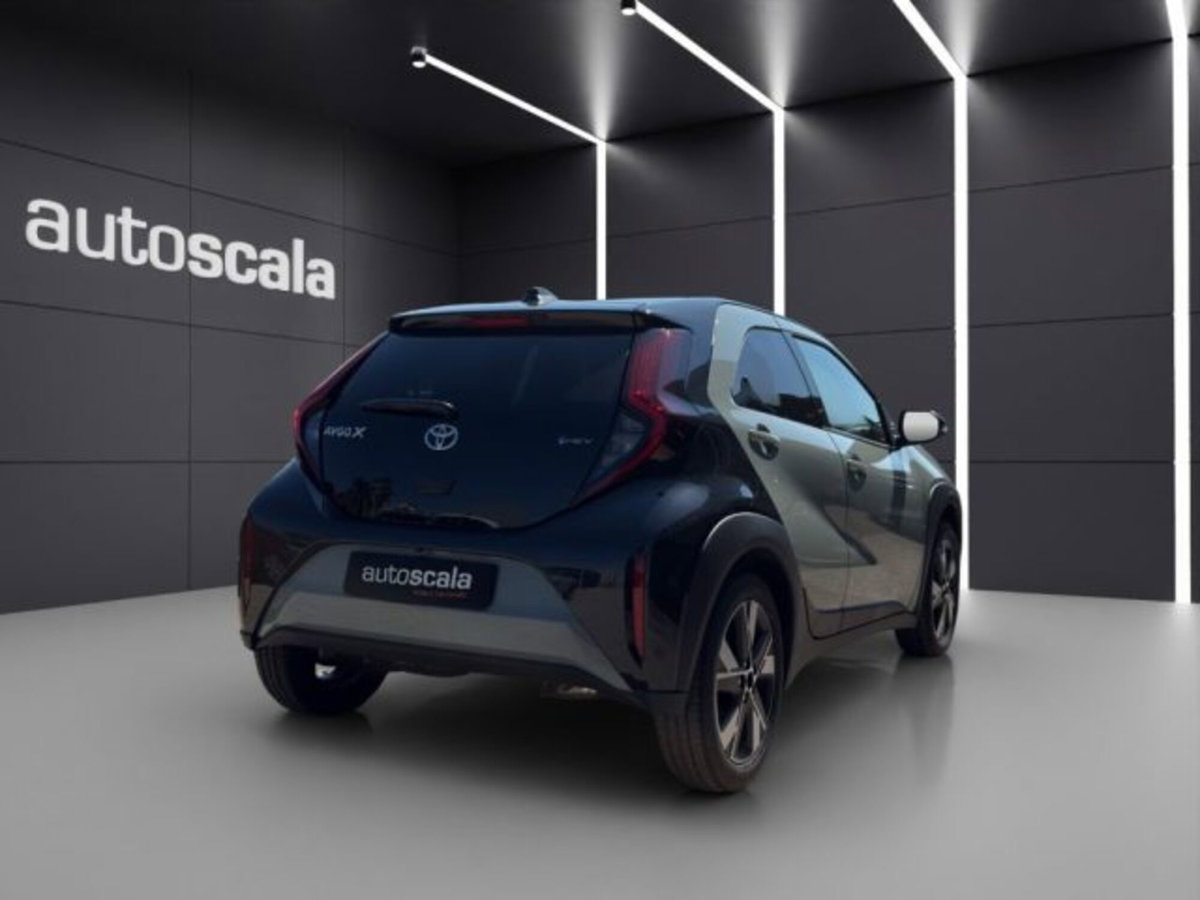 Toyota Aygo X 1.5 hybrid Icon e-cvt (5)