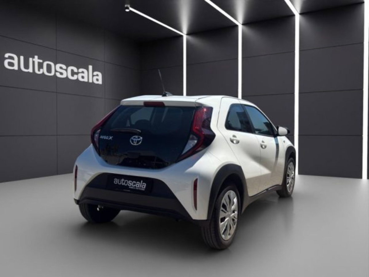 Toyota Aygo X 1.0 VVT-i 72 CV 5p. Undercover S-CVT (4)