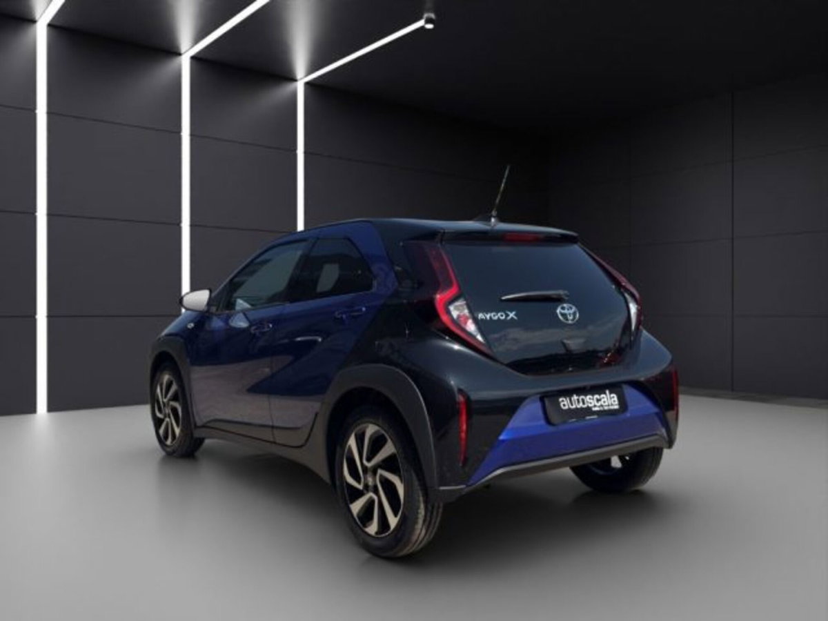 Toyota Aygo X 1.0 VVT-i 72 CV 5 porte Limited Air (3)
